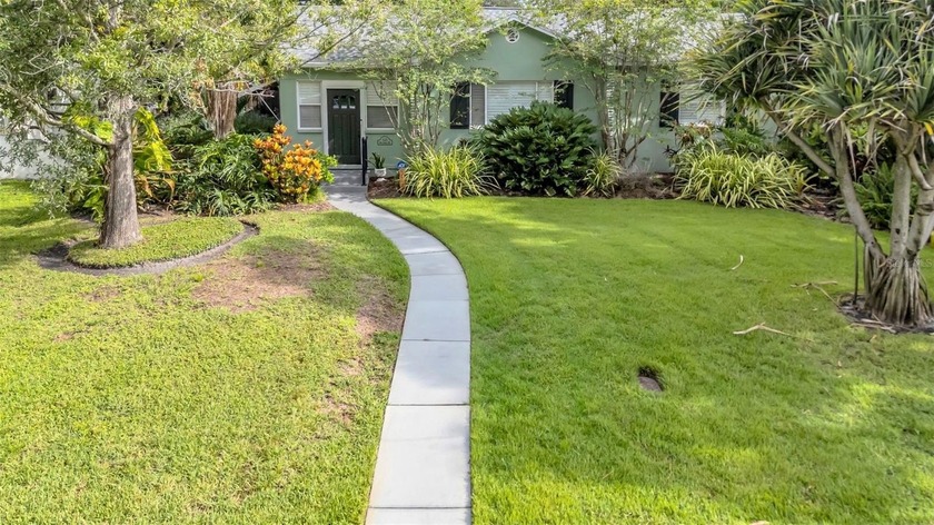 (Please note: the property experienced hurricane damage and is - Beach Home for sale in St. Petersburg, Florida on Beachhouse.com