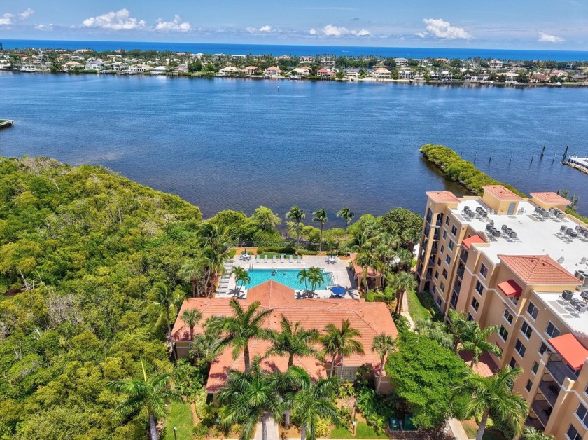 New roof 2023! Beautifully remodeled 3BR/2BA townhome w 1-car - Beach Condo for sale in Hypoluxo, Florida on Beachhouse.com