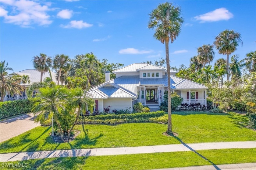 Prestigious Coconut Creek at its absolute best! Nestled amongst - Beach Home for sale in Fort Myers, Florida on Beachhouse.com