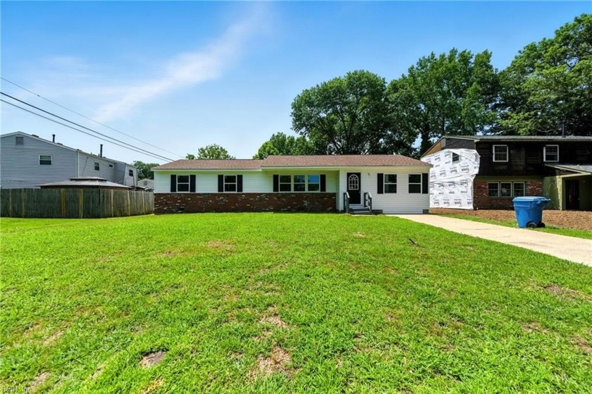 Welcome to your dream home in the heart of Virginia Beach! This - Beach Home for sale in Virginia Beach, Virginia on Beachhouse.com