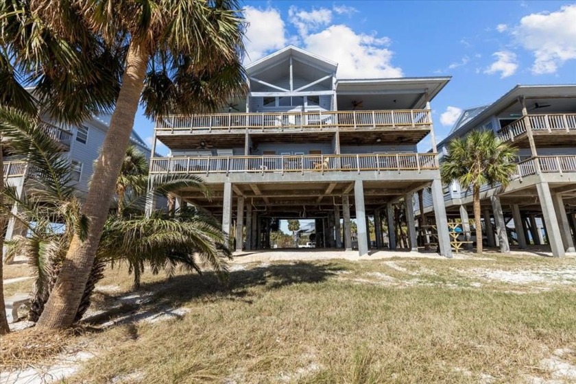 Welcome to The Tides Pull in Cedar Key Florida. A beautiful 1 - Beach Condo for sale in Cedar Key, Florida on Beachhouse.com