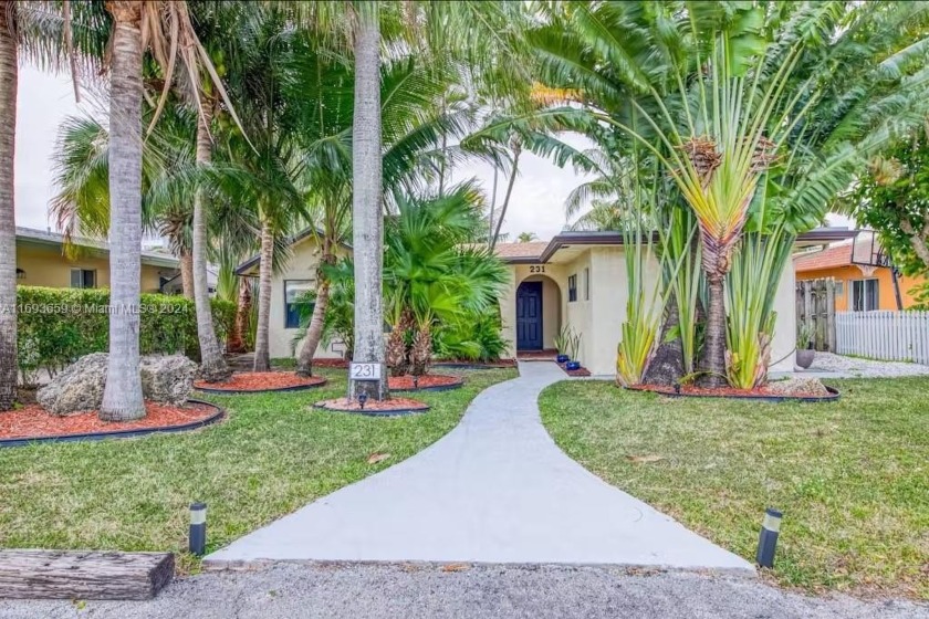 Welcome Home! 3 Bed / 2 Full Bath, This stunning single home - Beach Home for sale in Pompano Beach, Florida on Beachhouse.com