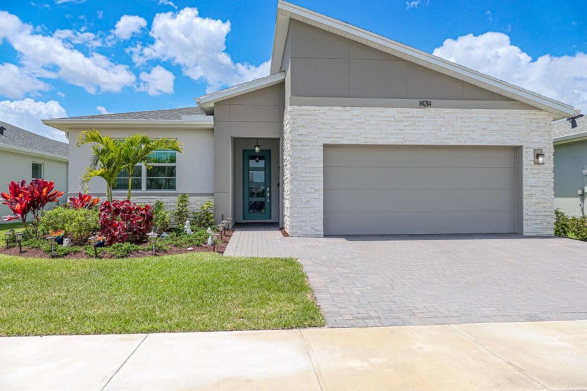 Welcome to your slice of paradise in Cadence in Tradition with - Beach Home for sale in Port Saint Lucie, Florida on Beachhouse.com