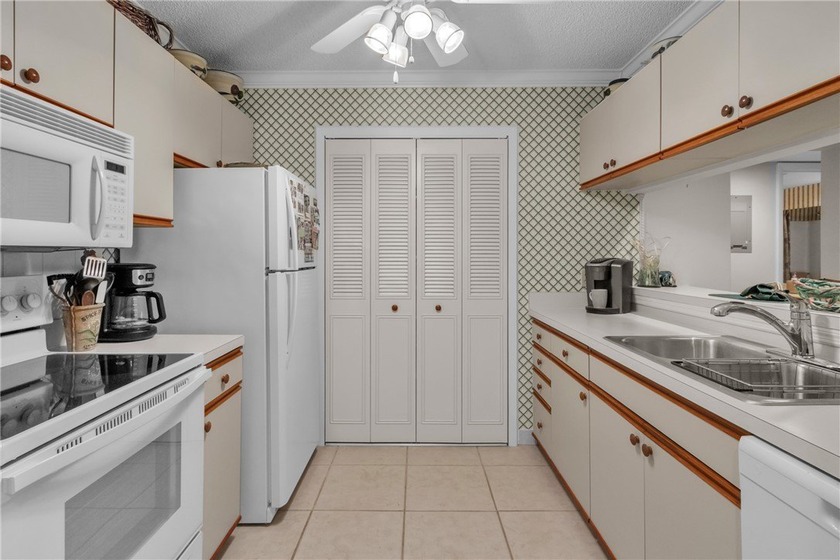 Welcome home to this cozy, furnished-turnkey condo-perfect as - Beach Condo for sale in Vero Beach, Florida on Beachhouse.com