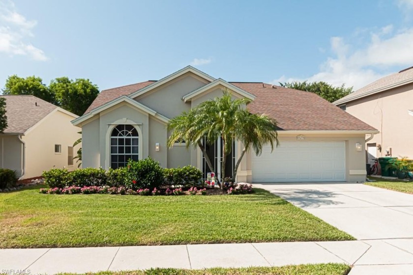 LOCATION IS EVERYTHING! This beautiful 3 bedroom 2 bath home in - Beach Home for sale in Naples, Florida on Beachhouse.com