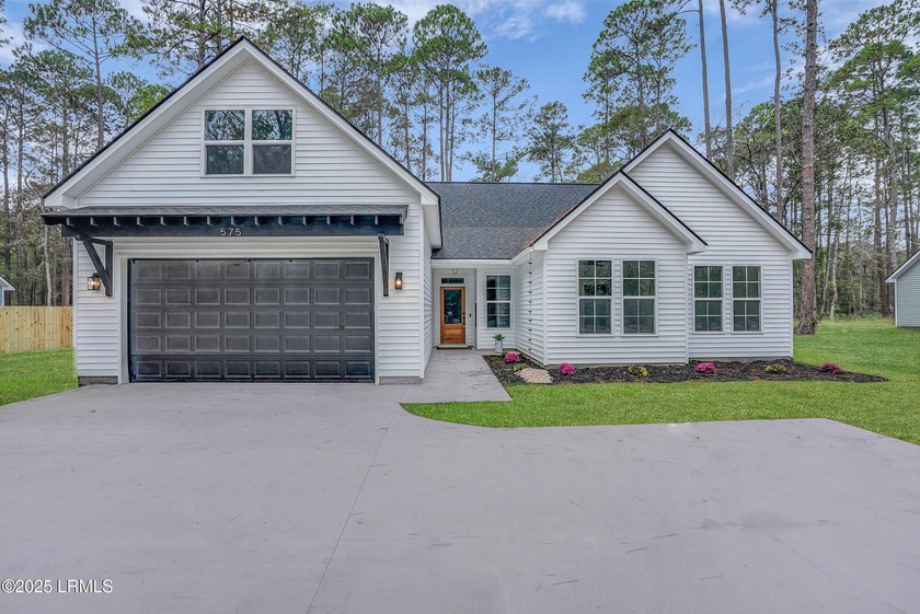 Brand new 4BR/3BA home offering modern comfort and timeless - Beach Home for sale in Beaufort, South Carolina on Beachhouse.com