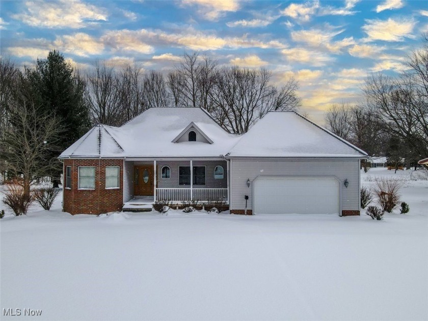 Beautifully maintained 3 bedroom 2 bath 1700+ square foot ranch - Beach Home for sale in Conneaut, Ohio on Beachhouse.com