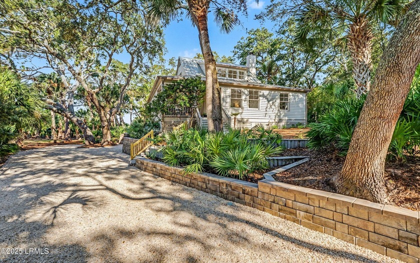 Better than new and beautifully upgraded with luxury finishes - Beach Home for sale in Fripp Island, South Carolina on Beachhouse.com