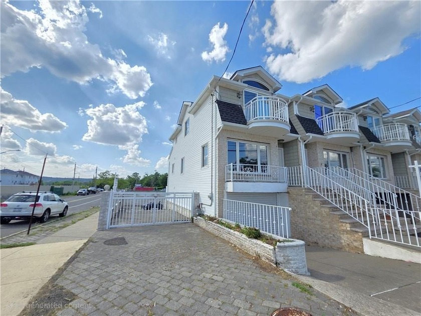 Welcome to this beautifully renovated Semi-attached - Beach Home for sale in Staten  Island, New York on Beachhouse.com