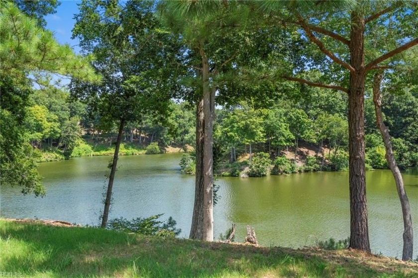 Welcome to Rivers Edge, one of Kingsmill's most coveted - Beach Townhome/Townhouse for sale in Williamsburg, Virginia on Beachhouse.com