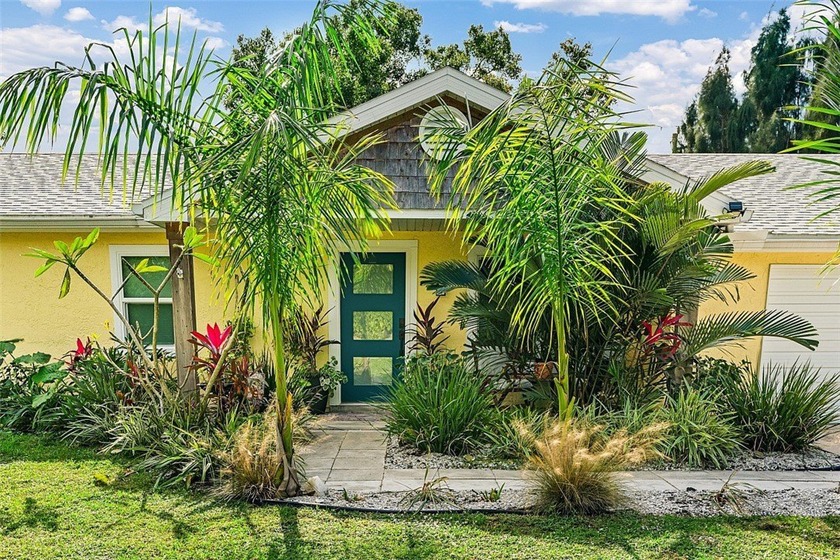 Beautifully updated and move-in ready, this 3BR/2BA home plus - Beach Home for sale in Vero Beach, Florida on Beachhouse.com