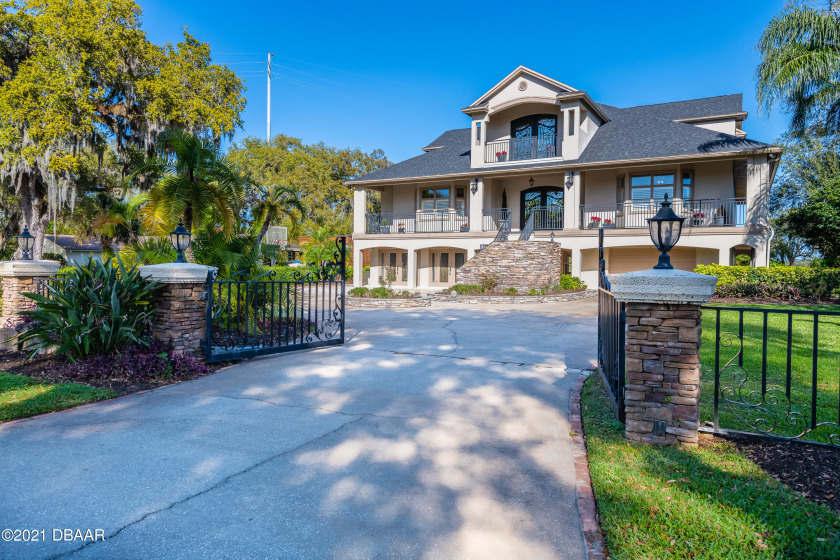 Remarkable riverfront estate offering 7600+ sq ft of luxury - Beach Home for sale in Ormond Beach, Florida on Beachhouse.com