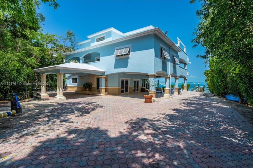 This property is a dream come true for those seeking a slice of - Beach Home for sale in Key Largo, Florida on Beachhouse.com