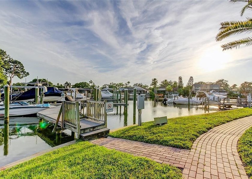 One or more photo(s) has been virtually staged. NO FLOODING & NO - Beach Condo for sale in Tampa, Florida on Beachhouse.com