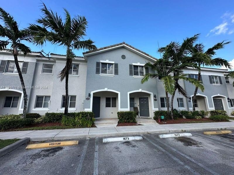 This remodeled 3 bedrooms, 2.5 Bathroom townhouse in the gated - Beach Townhome/Townhouse for sale in Homestead, Florida on Beachhouse.com