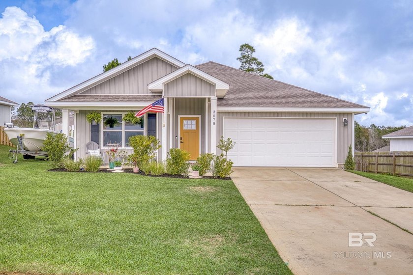 This beautifully maintained 2022 coastal home offers a nice - Beach Home for sale in Lillian, Alabama on Beachhouse.com