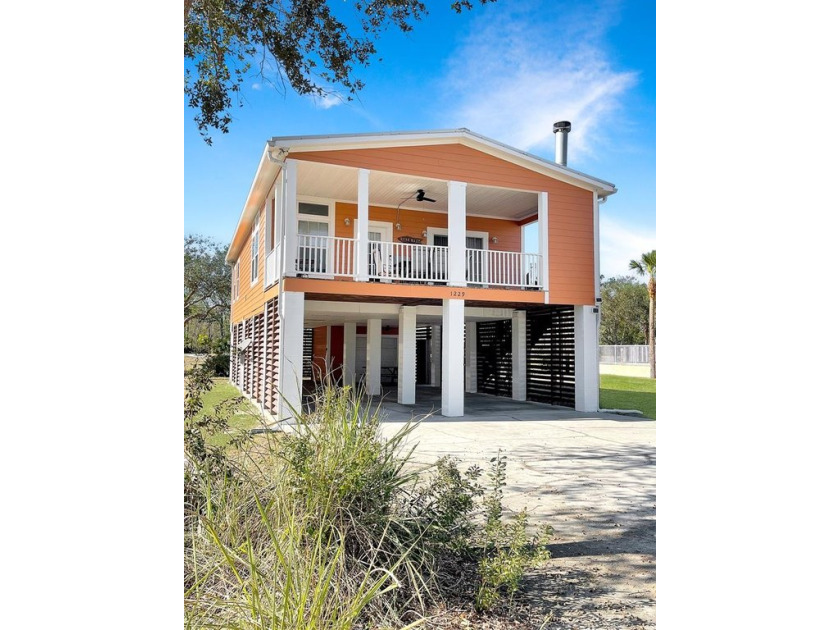 Located in the sought-after River's Bend subdivision of - Beach Home for sale in Steinhatchee, Florida on Beachhouse.com