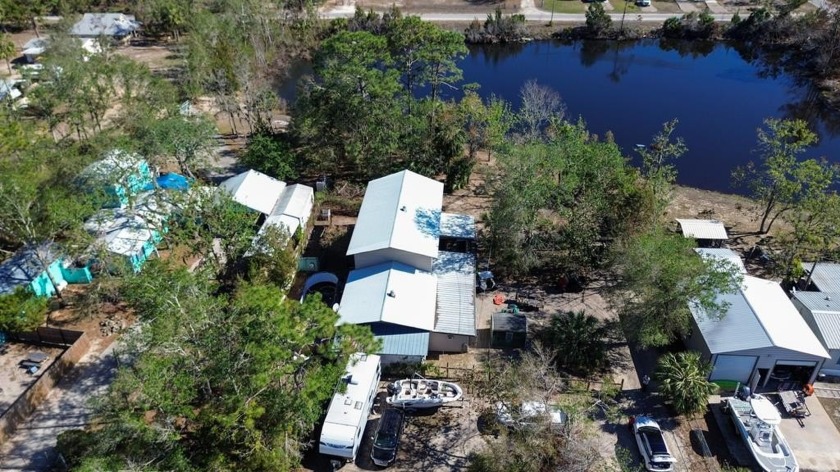 Situated in the small fishing and scalloping community of - Beach Home for sale in Steinhatchee, Florida on Beachhouse.com