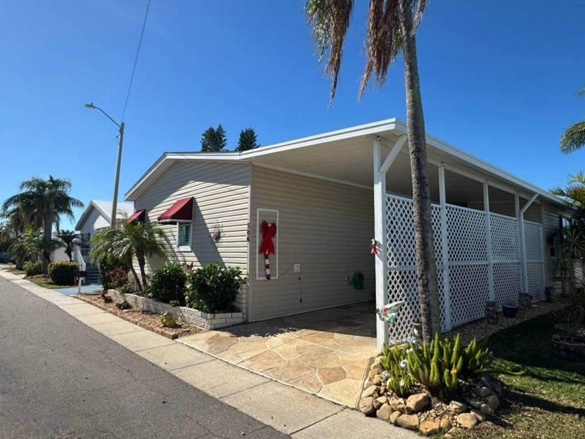 NO FLOOD ZONE! NO DAMAGE FROM HURRICANE HELENE OR MILTON!  This - Beach Home for sale in Dunedin, Florida on Beachhouse.com