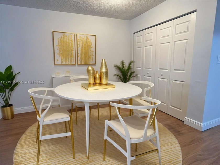Beautiful and best unit, totally renovated, 1 bed and 1 bath - Beach Condo for sale in Palmetto Bay, Florida on Beachhouse.com