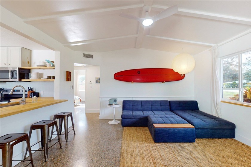 Charming mid-century 3 bedroom, 1bath home that thoughtfully - Beach Home for sale in Vero Beach, Florida on Beachhouse.com