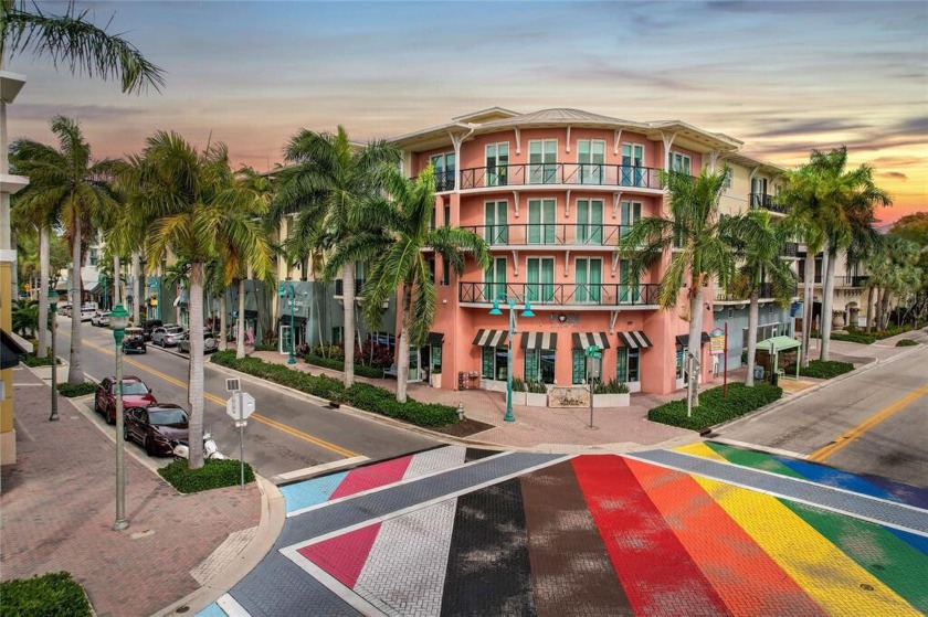 Live the Downtown lifestyle in this 2 bed 2 bath split plan - Beach Condo for sale in Delray Beach, Florida on Beachhouse.com