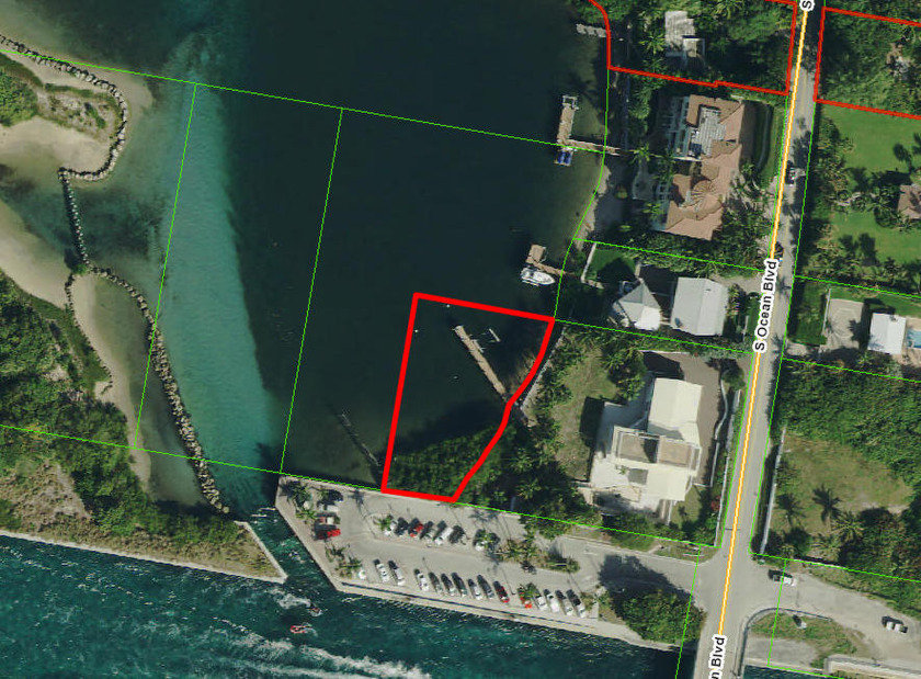 Consists of 2 FEE SIMPLE privately owned water lots west of 4020 - Beach Lot for sale in Manalapan, Florida on Beachhouse.com