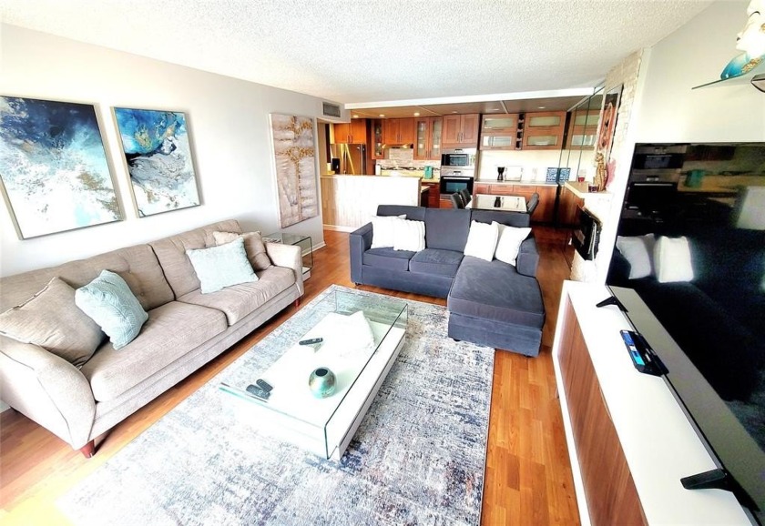 FULL TURNKEY IN THIS BRIGHT & FINE CONDO, JUST ACROSS FROM THE - Beach Condo for sale in Pompano Beach, Florida on Beachhouse.com