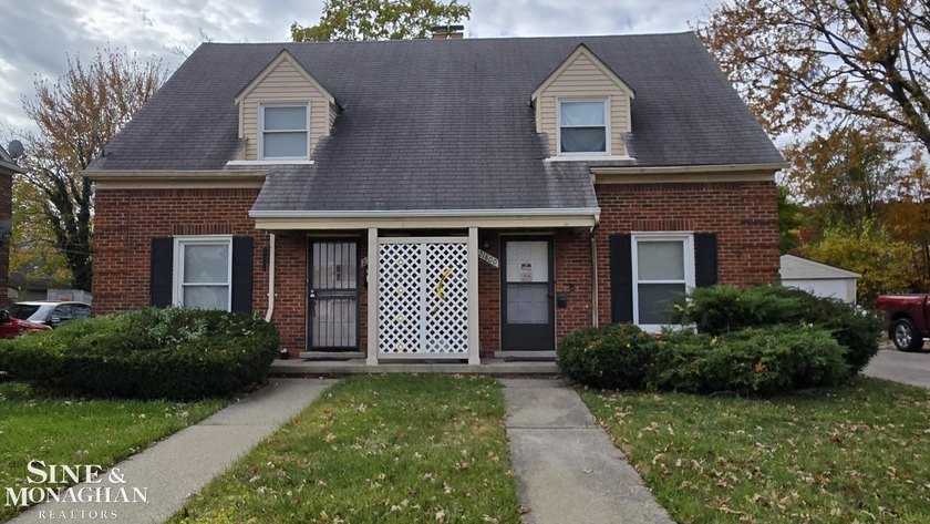 *Package Deal for Investors* 5 duplexes for a total of 10 units - Beach Home for sale in Detroit, Michigan on Beachhouse.com