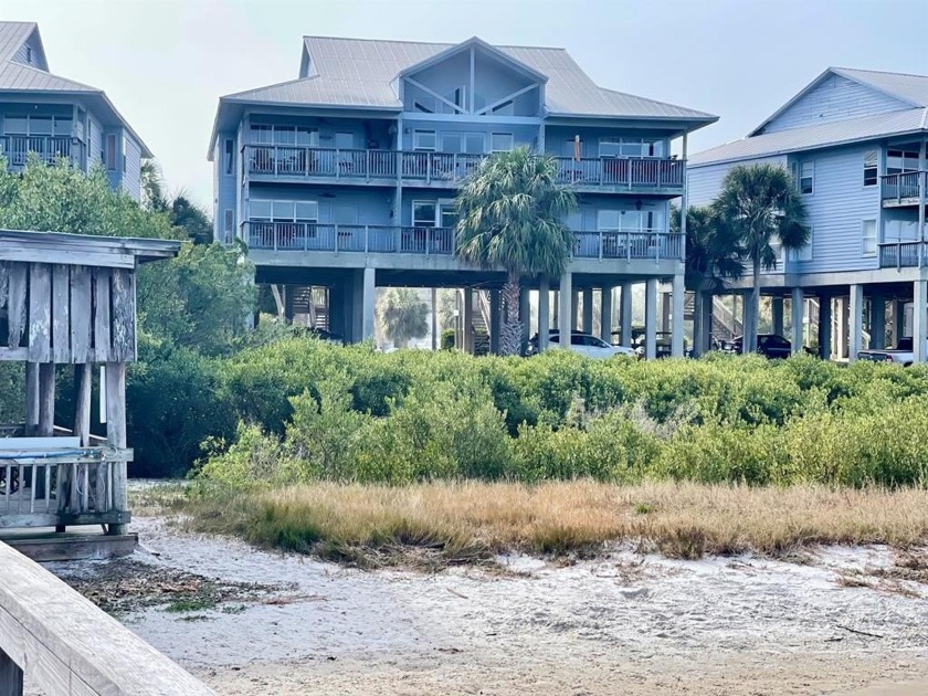 Awesome 2 bedroom, 2 bath Condo on the open Gulf of Mexico!! - Beach Condo for sale in Cedar Key, Florida on Beachhouse.com