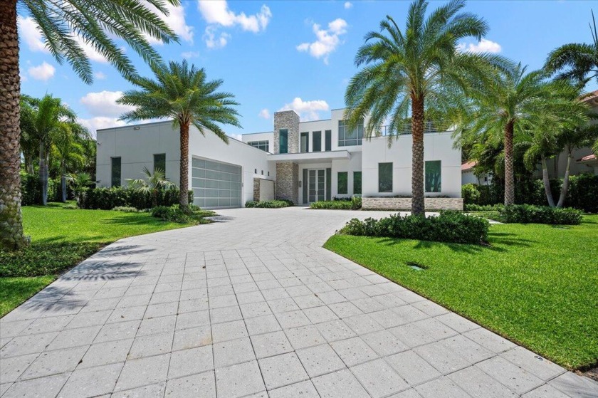 Exquisite Waterfront Estate at 2162 Radnor Rd, an unparalleled - Beach Home for sale in North Palm Beach, Florida on Beachhouse.com