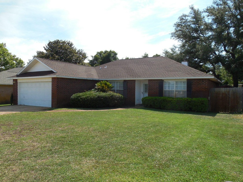 Don't miss this nice home nestled in the serene waterfront - Beach Home for sale in Navarre, Florida on Beachhouse.com