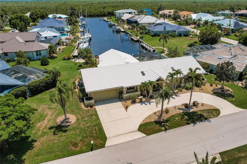 Million Dollar Saltwater, Sailboat View. Totally updated and - Beach Home for sale in Punta Gorda, Florida on Beachhouse.com