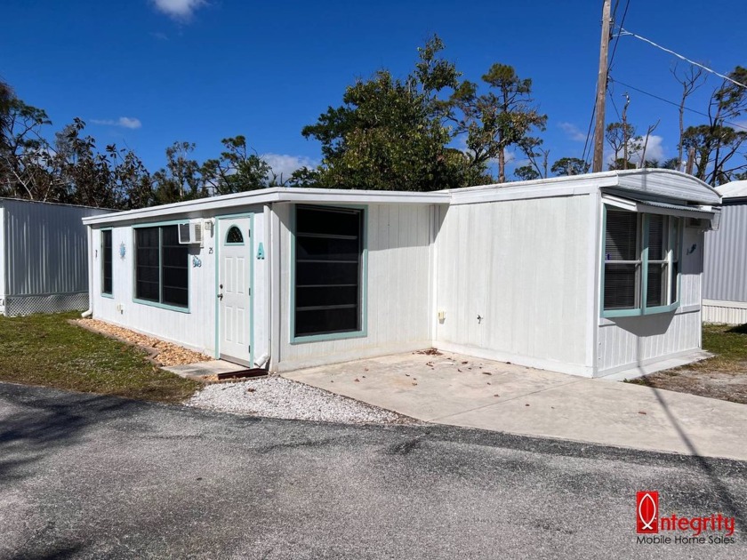 Charming 1-Bedroom, 1-Bathroom Home in 55+ Englewood Community - Beach Home for sale in Englewood, Florida on Beachhouse.com