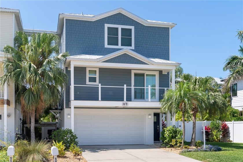 One or more photo(s) has been virtually staged. Just moments - Beach Home for sale in Holmes Beach, Florida on Beachhouse.com