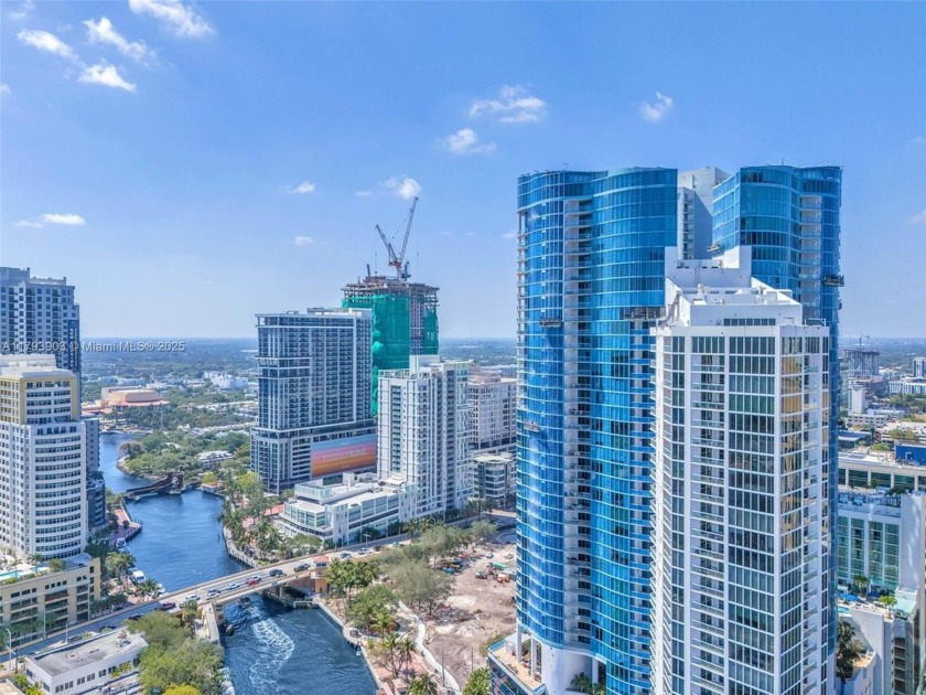 Impeccably renovated 22nd floor Gramercy with dynamic New River - Beach Condo for sale in Fort Lauderdale, Florida on Beachhouse.com