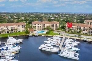 Enjoy stunning views and tropical breezes from this spacious - Beach Condo for sale in Jupiter, Florida on Beachhouse.com