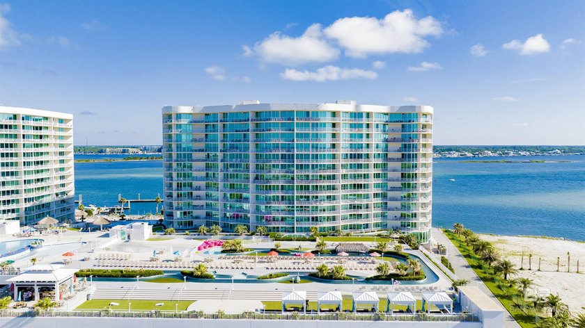 Beautifully updated 2 bedroom, 2 bath unit on the ninth floor of - Beach Home for sale in Orange Beach, Alabama on Beachhouse.com
