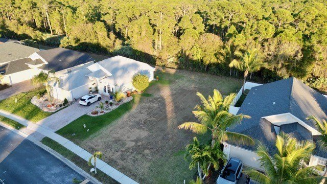 Vacant lot located in a small, desirable, tucked-away community - Beach Lot for sale in Vero Beach, Florida on Beachhouse.com