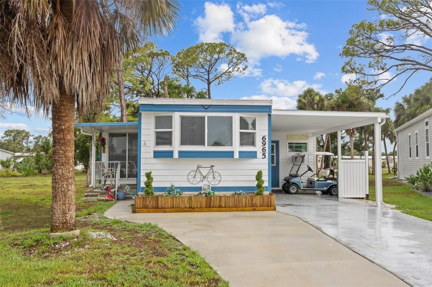 TURNKEY 2 bedroom + bonus room and storage, 1.5 bath mobile home - Beach Home for sale in North Port, Florida on Beachhouse.com