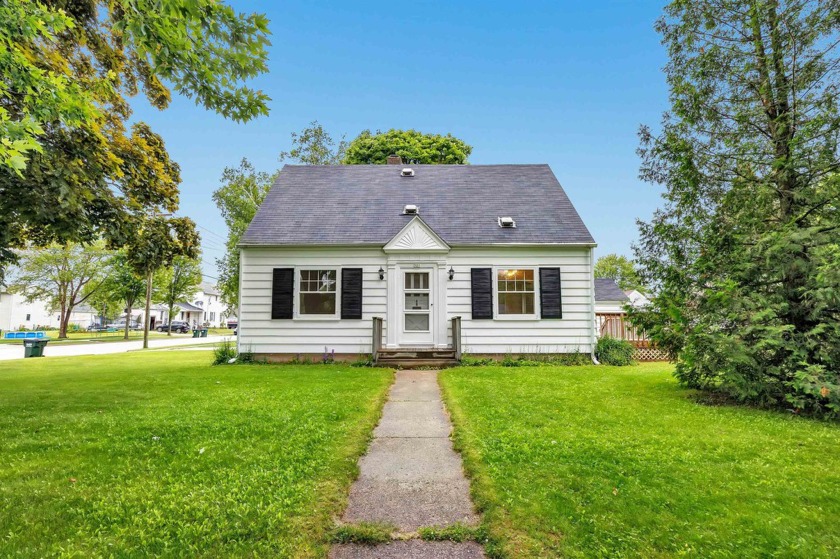 Enjoy the lakeside views from this historic cape cod 3 bedroom 1 - Beach Home for sale in Algoma, Wisconsin on Beachhouse.com