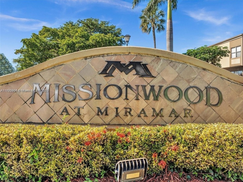 BEAUTIFUL 2/2 TOWN HOME WITH 1 CAR GARAGE IN THE HEART OF - Beach Townhome/Townhouse for sale in Miramar, Florida on Beachhouse.com
