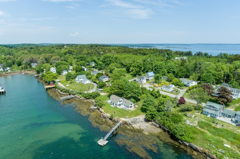 Ocean views and options are what you'll find here. Perched on a - Beach Home for sale in Harpswell, Maine on Beachhouse.com