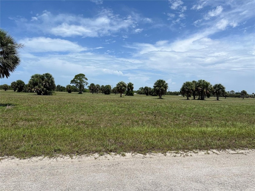 A gorgeous residential lot is available in the desirable Rotonda - Beach Lot for sale in Placida, Florida on Beachhouse.com