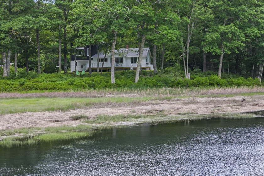 Sophisticated, serene and sensational. This inspired renovation - Beach Home for sale in Arrowsic, Maine on Beachhouse.com