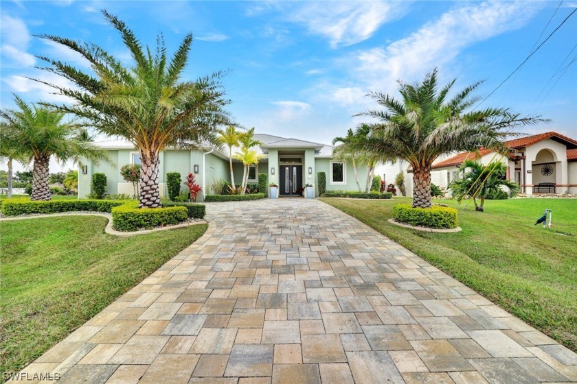 Welcome to your boater's paradise! This stunning resort-style - Beach Home for sale in Cape Coral, Florida on Beachhouse.com