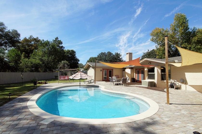 Welcome home to 606 Powell Drive in the heart of Fort Walton - Beach Home for sale in Fort Walton Beach, Florida on Beachhouse.com