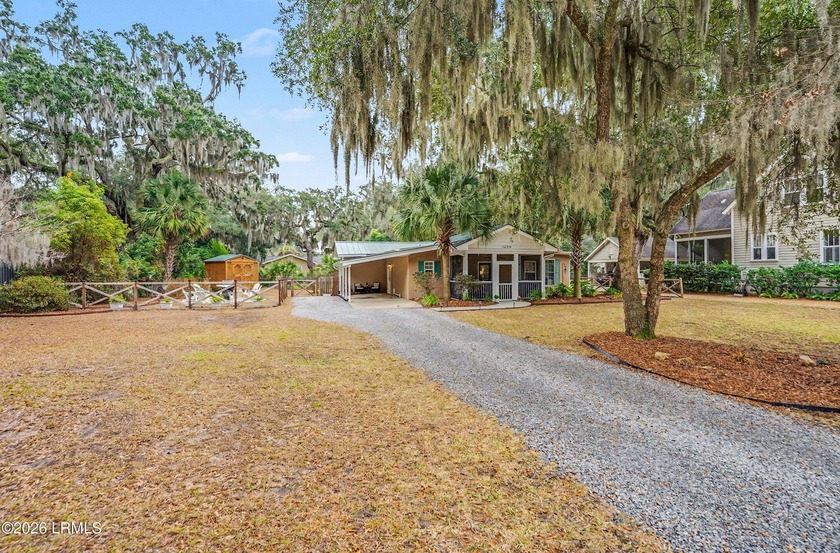 Lovingly maintained and thoughtfully improved, this charming - Beach Home for sale in Beaufort, South Carolina on Beachhouse.com