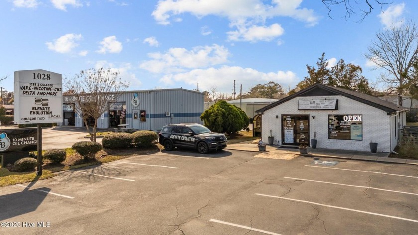 Retail Space for Sale Near UNCW - Great Location with Versatile - Beach Commercial for sale in Wilmington, North Carolina on Beachhouse.com