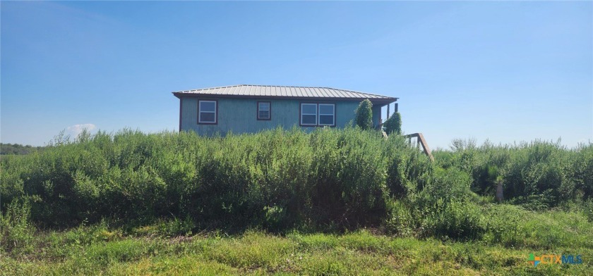 Perfect place to take it easy and get away from all the hustle - Beach Home for sale in Tivoli, Texas on Beachhouse.com